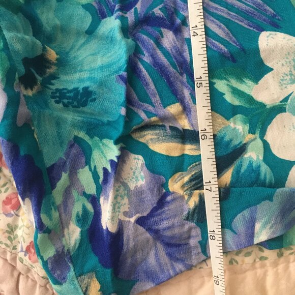 Vintage Teddi tropical flowy summer shorts, light blue (Women's size XS - S) - Picture 11 of 11